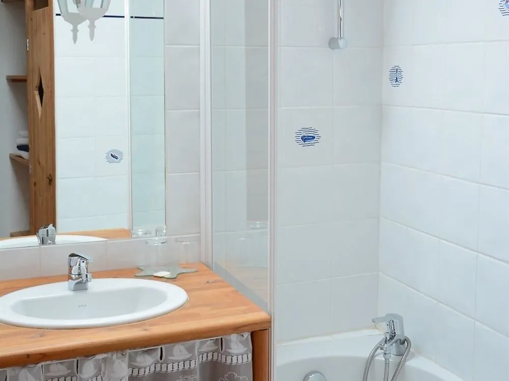 Guest house L'Hot'Berge Hotel La Chapelle-de-Brain France