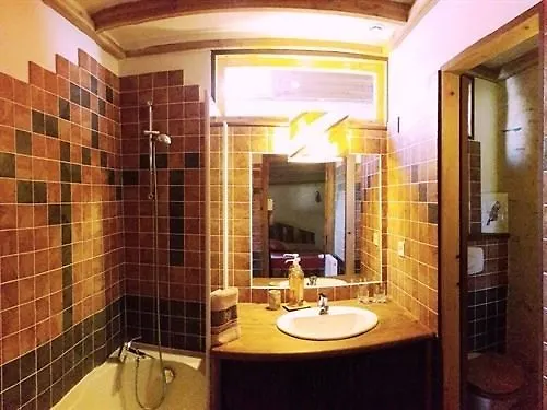 Guest house L'Hot'Berge Hotel La Chapelle-de-Brain