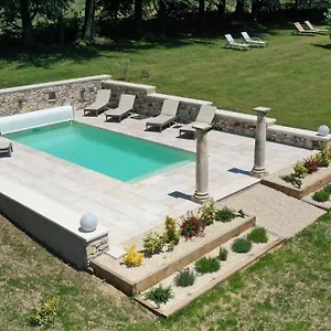 https://la-lauren.hotels-rhonealpes.com