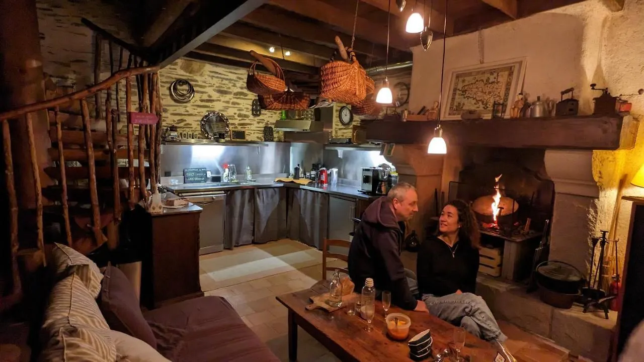 L'Hot'Berge Hotel La Chapelle-de-Brain Guest house