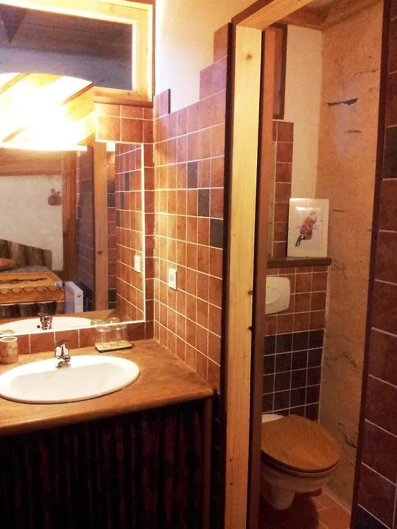 L'Hot'Berge Hotel La Chapelle-de-Brain 0*,  France